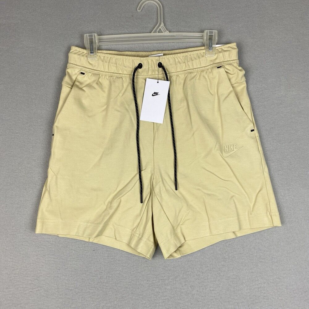 Nike Sportswear Tech Fleece Lightweight Shorts Mens Small DX0828-783 Tan